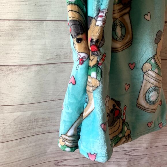 Pickle & Dot Mint Green Pug Dog Throw Blanket Cappuccino Coffee Cup Plush 60x70" - Picture 6 of 16